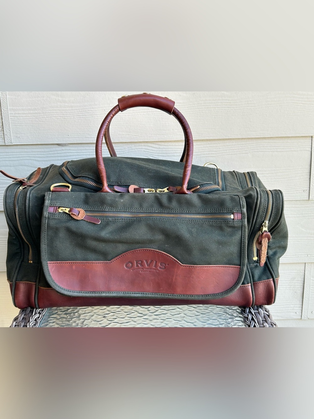 ORVIS “Battenkill” Canvas + Leather 21” Carry on Weekender Duffle Bag